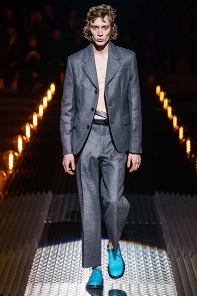 Prada, sfilata Uomo Autunno Inverno 2019 Live Streaming